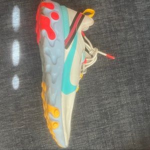 Nike Element React 55 size 10 7/10 Condition